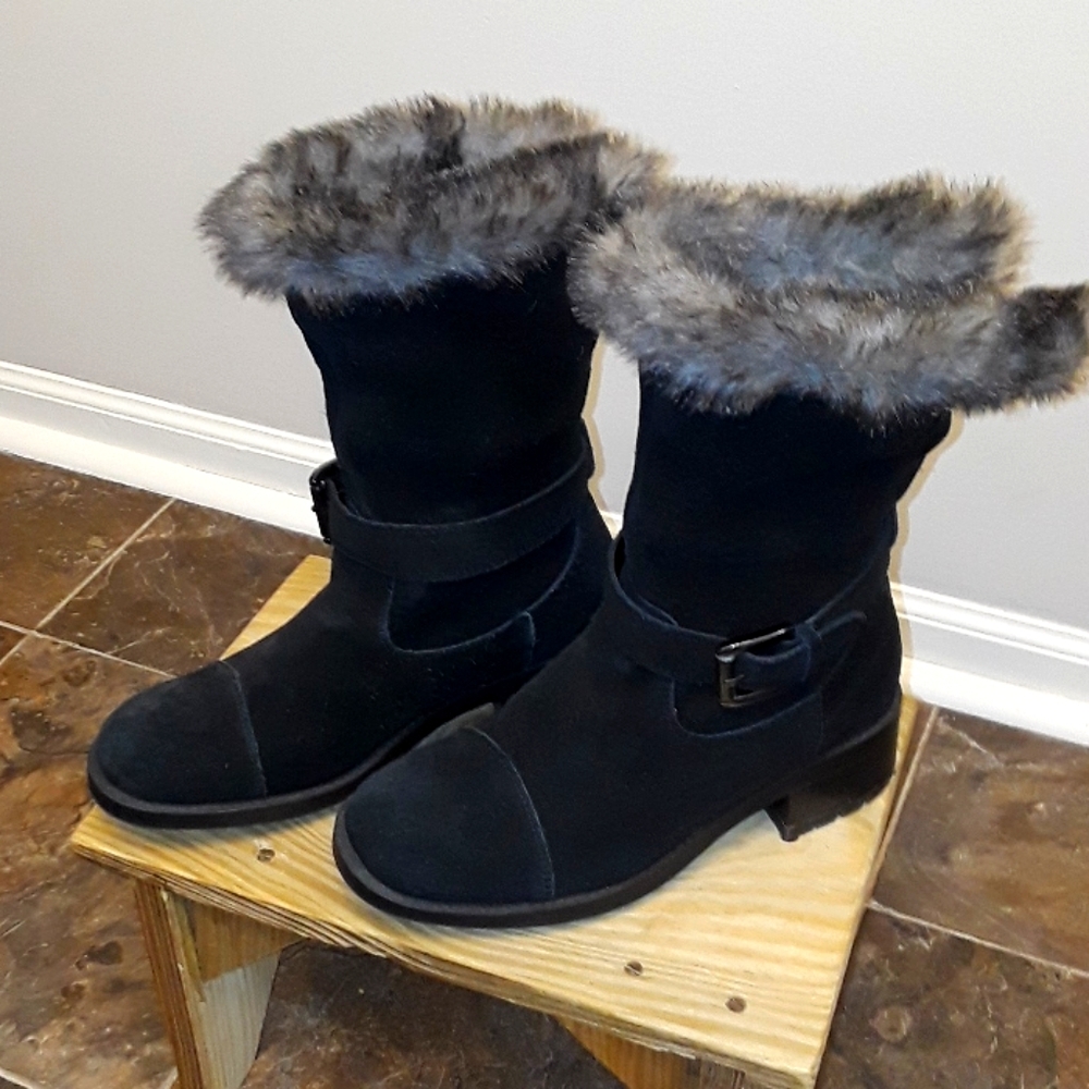 Bass leather boots 8M, read note